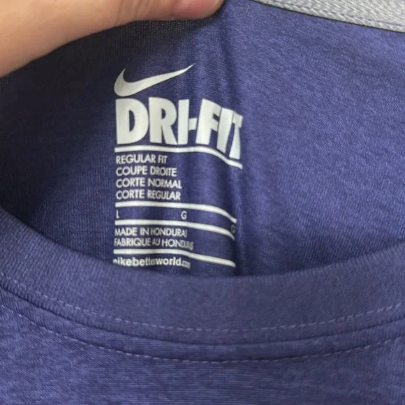 Purple Nike Dry Fit T Shirt Size L - Picture 2 of 3